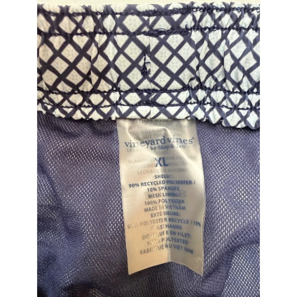 VINEYARD VNES Youth Boys XL Blue White Lattice Print Mesh Lined 5